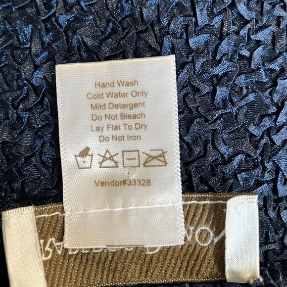 Draper’s & Damon’s Sleeveless Shell Silver and Blue Sz PS - Picture 8 of 8